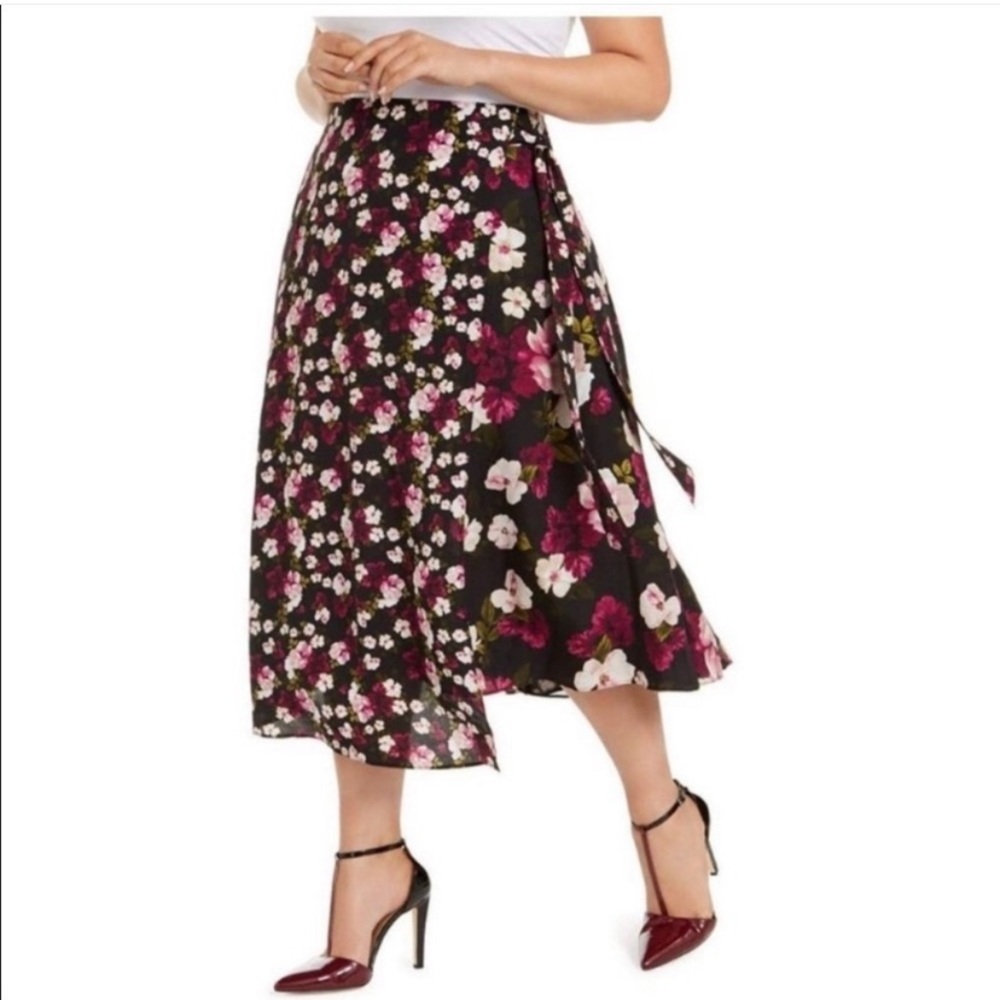 Calvin Klein Floral Asymmetrical Skirt - Black and Pink 18W
